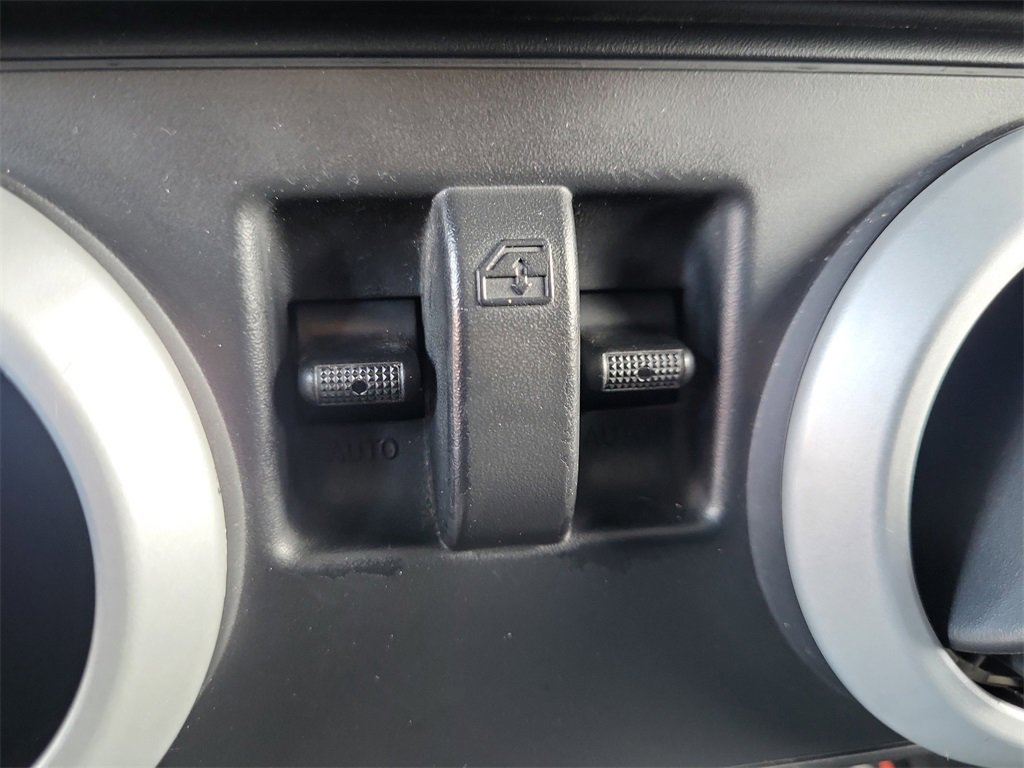 Used 2008 Jeep Wrangler Sahara w/ Dual Top Group image 11