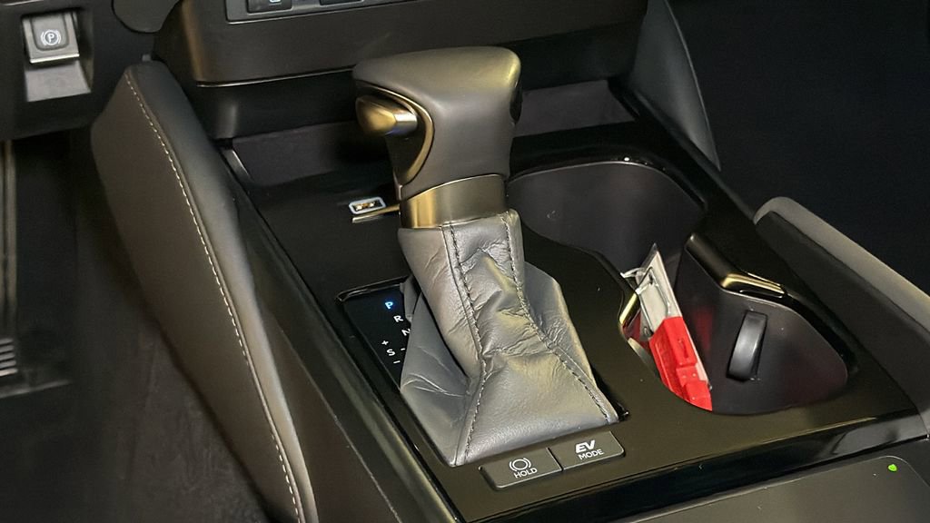 Used 2025 Lexus ES 300h w/ Premium Package image 22