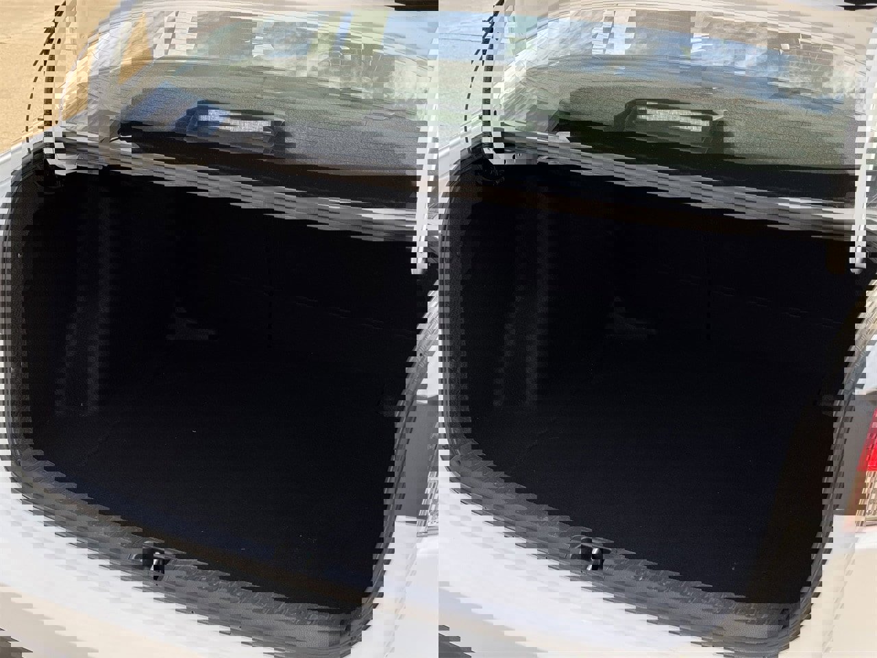 Used 2024 Toyota Corolla LE image 29