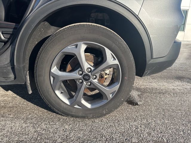 Used 2025 Ford Escape ST-Line AWD/4WD image 19
