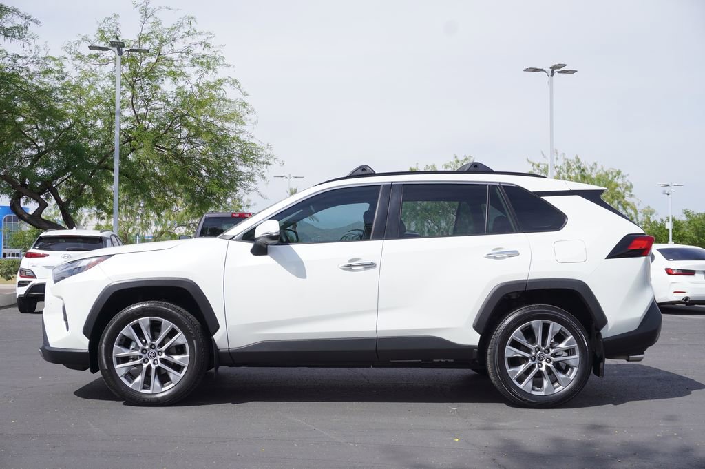 Used 2022 Toyota RAV4 Limited image 2