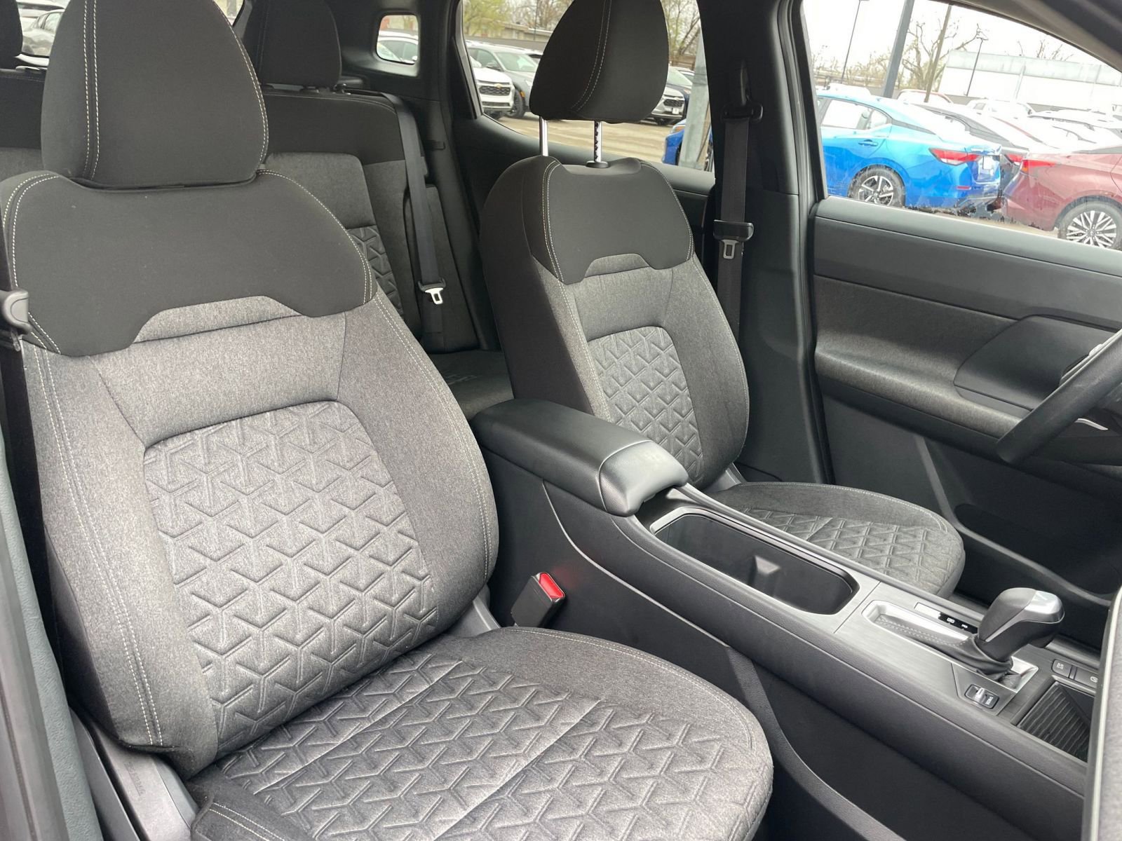 Used 2025 Nissan Kicks SV image 34