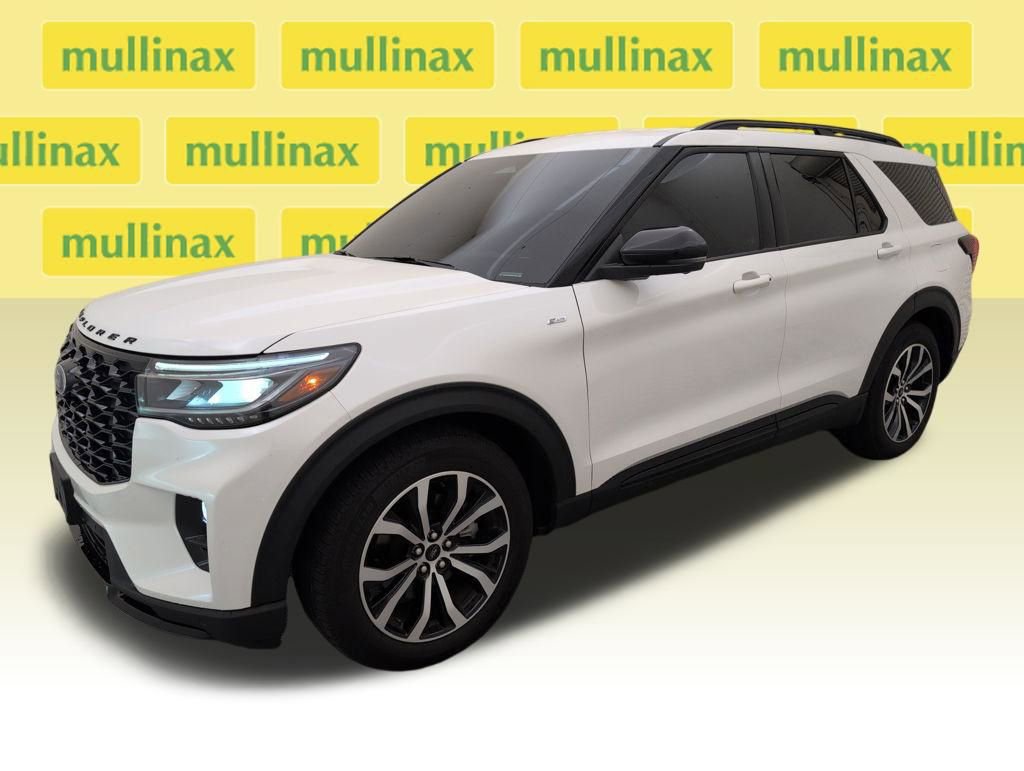 Certified 2025 Ford Explorer ST-Line w/ Premium Package image 11