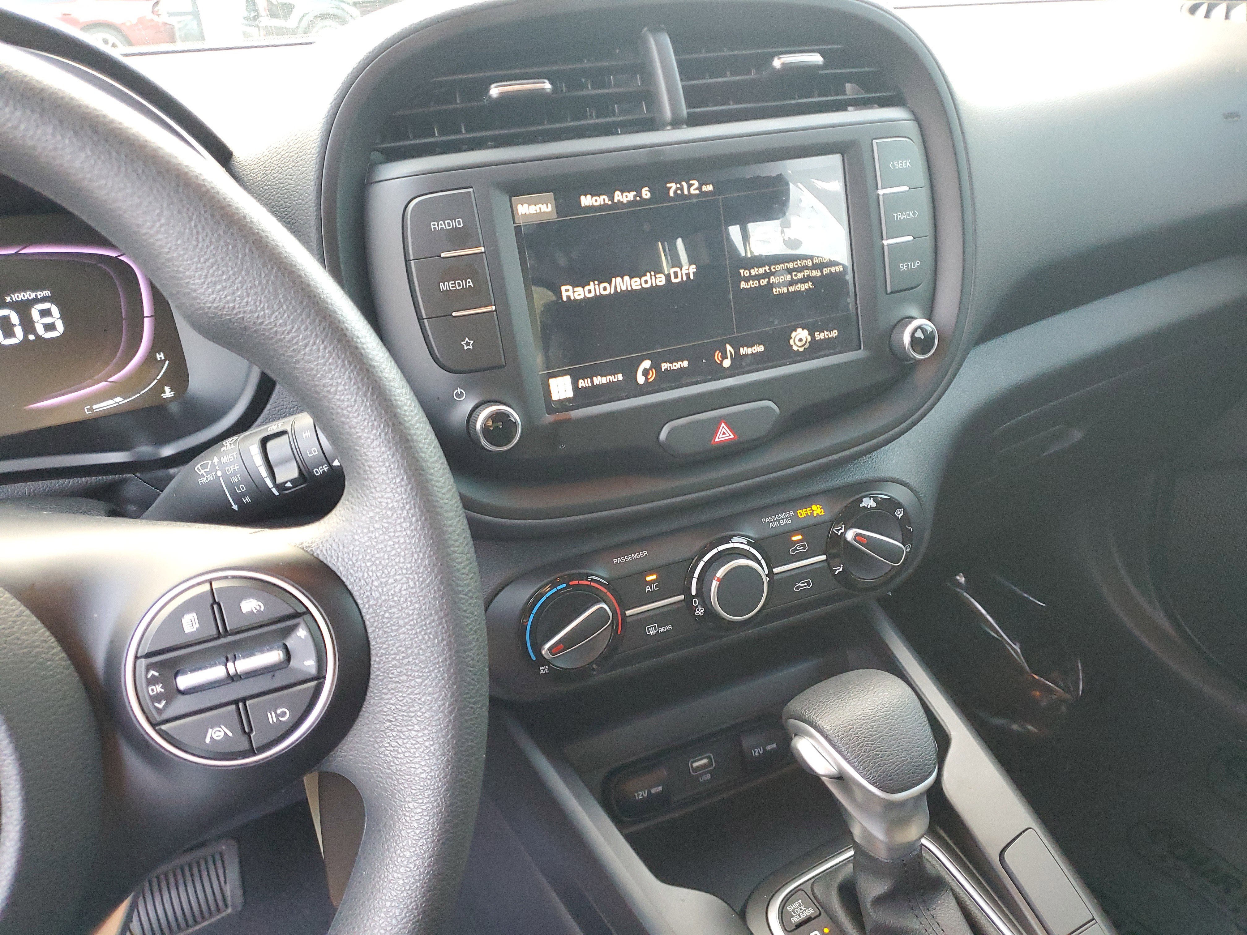 Used 2025 Kia Soul LX w/ LX Technology Package image 26