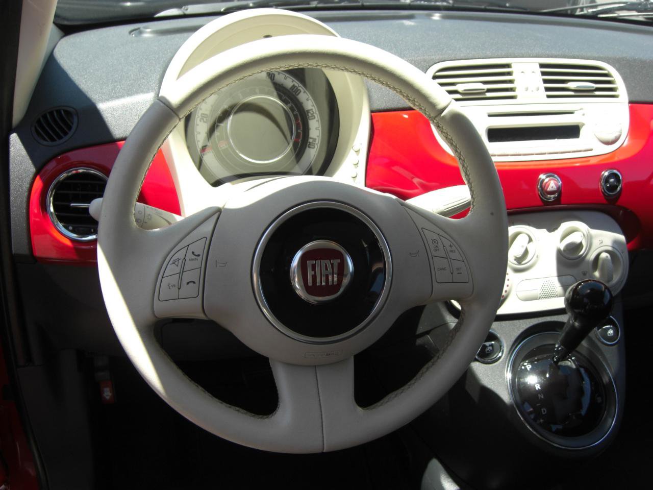 Used 2012 FIAT 500 Pop FWD image 9