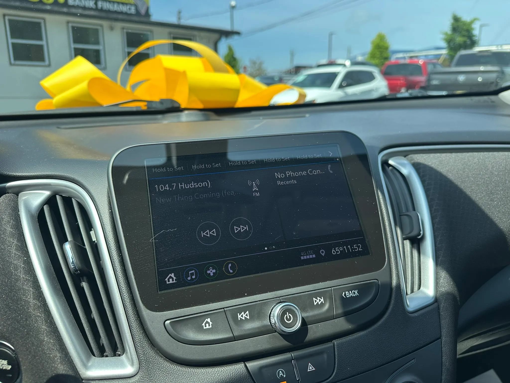 Used 2020 Chevrolet Malibu LS FWD image 24