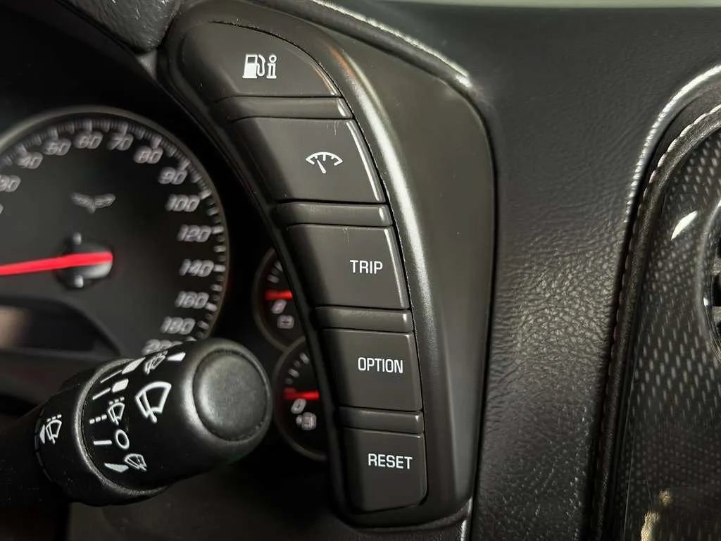 Used 2009 Chevrolet Corvette Convertible w/ Preferred Equipment Group RWD image 19