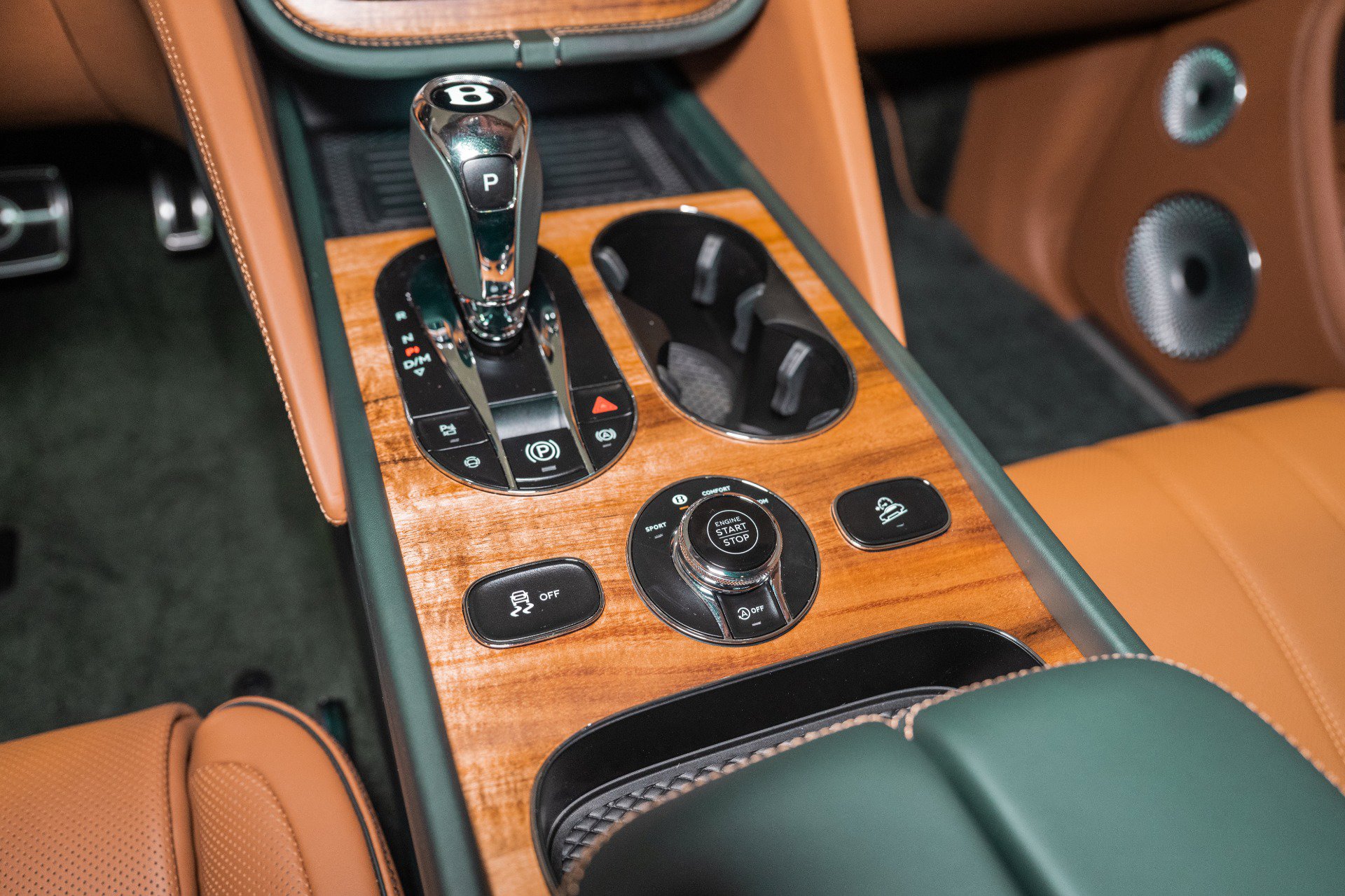 New 2025 Bentley Bentayga image 43