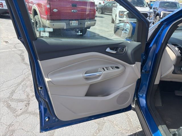 Used 2017 Ford Escape Titanium image 20