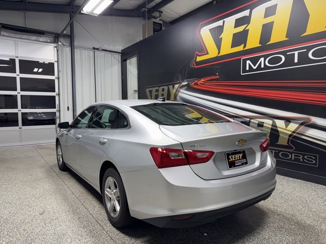 Used 2019 Chevrolet Malibu LS image 12