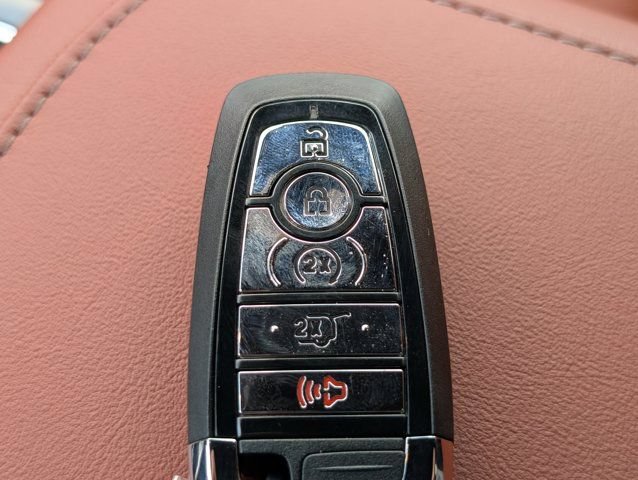 New 2026 Lincoln Aviator Reserve w/ Luxury Package RWD image 33