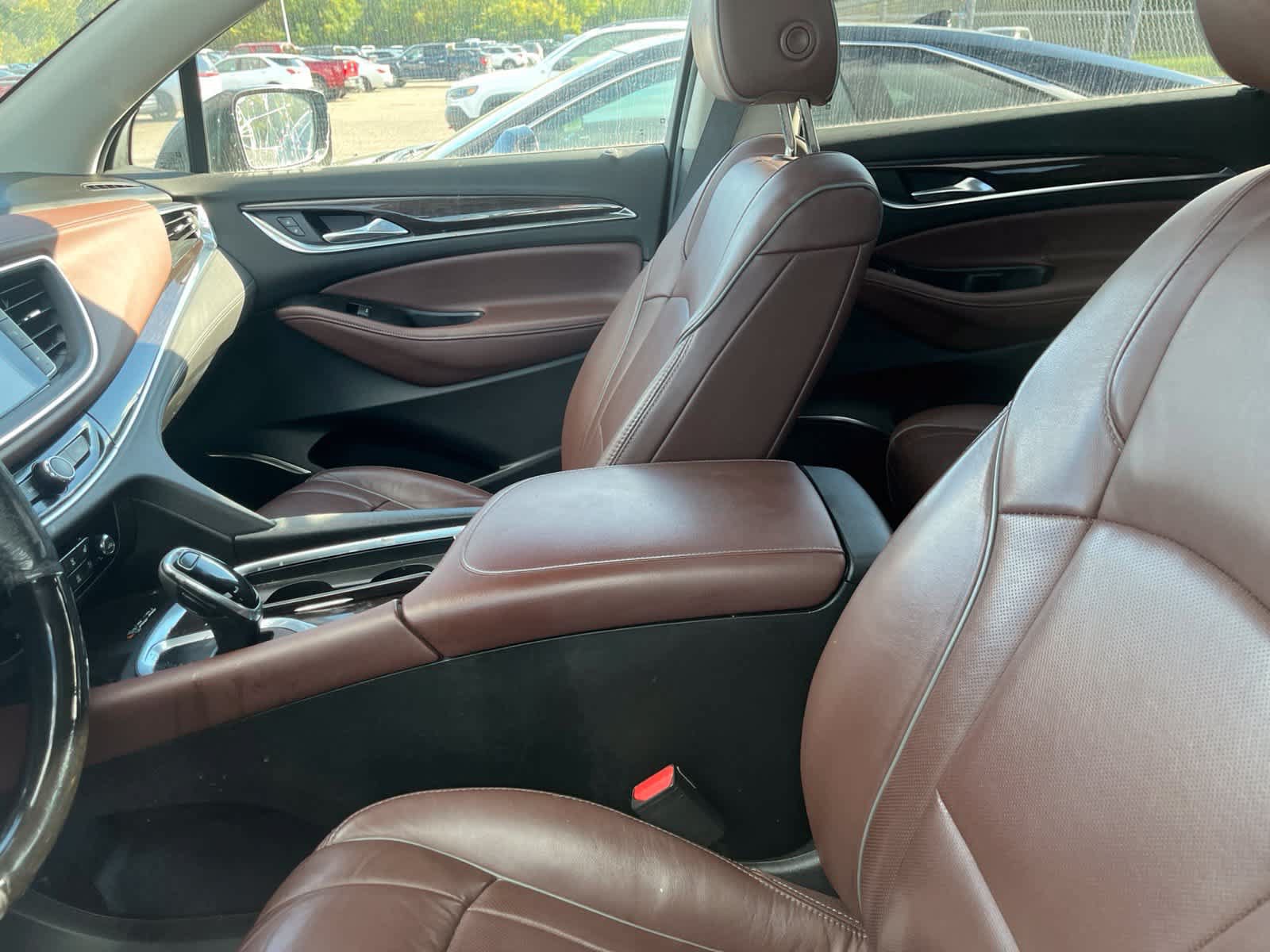 Used 2018 Buick Enclave Avenir FWD image 23