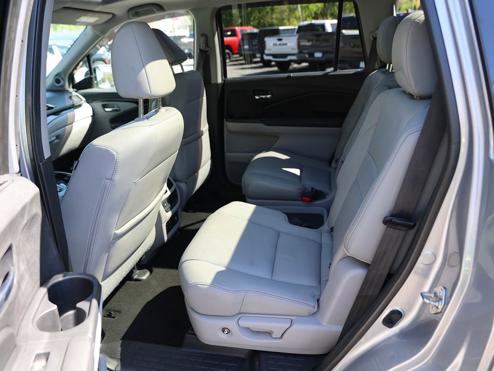 Used 2017 Honda Pilot Elite image 22