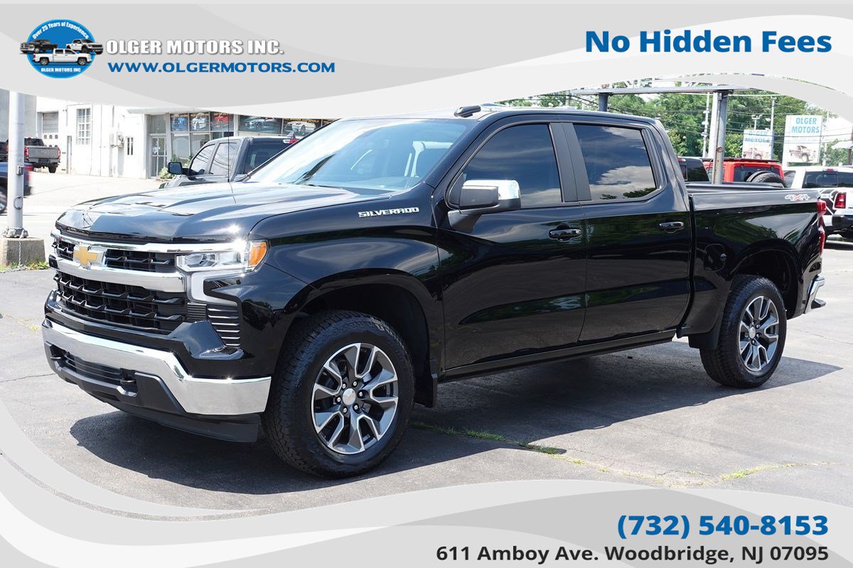 Used 2024 Chevrolet Silverado 1500 LT AWD/4WD image 1