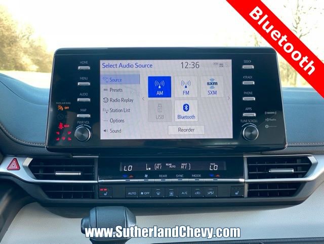 Used 2024 Toyota Sienna XSE image 25