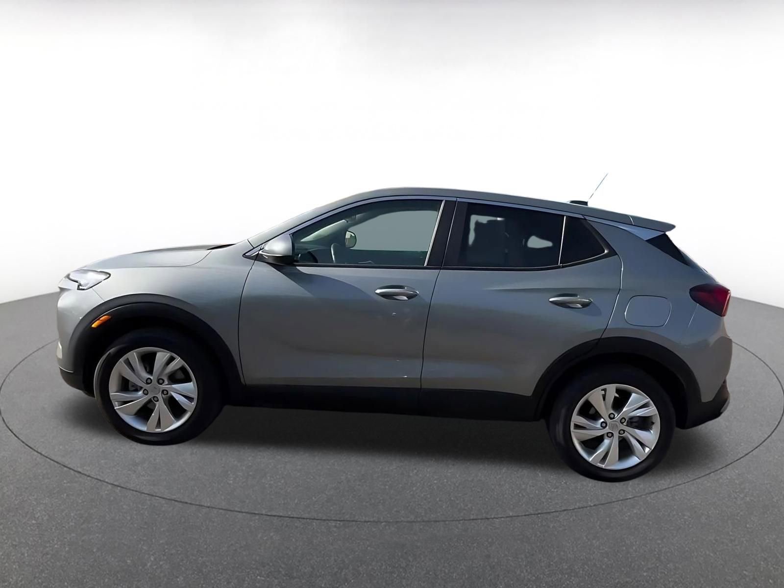 Used 2025 Buick Encore GX Preferred image 9