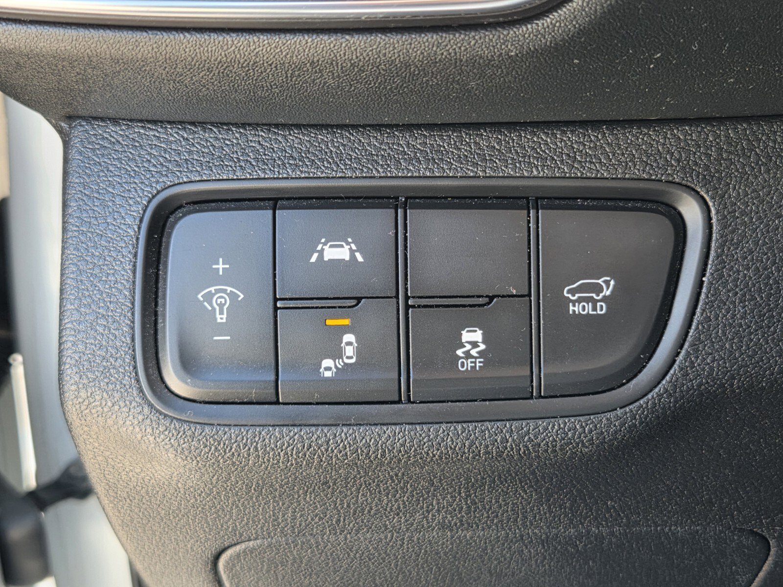 Used 2020 Hyundai Santa Fe Limited image 22