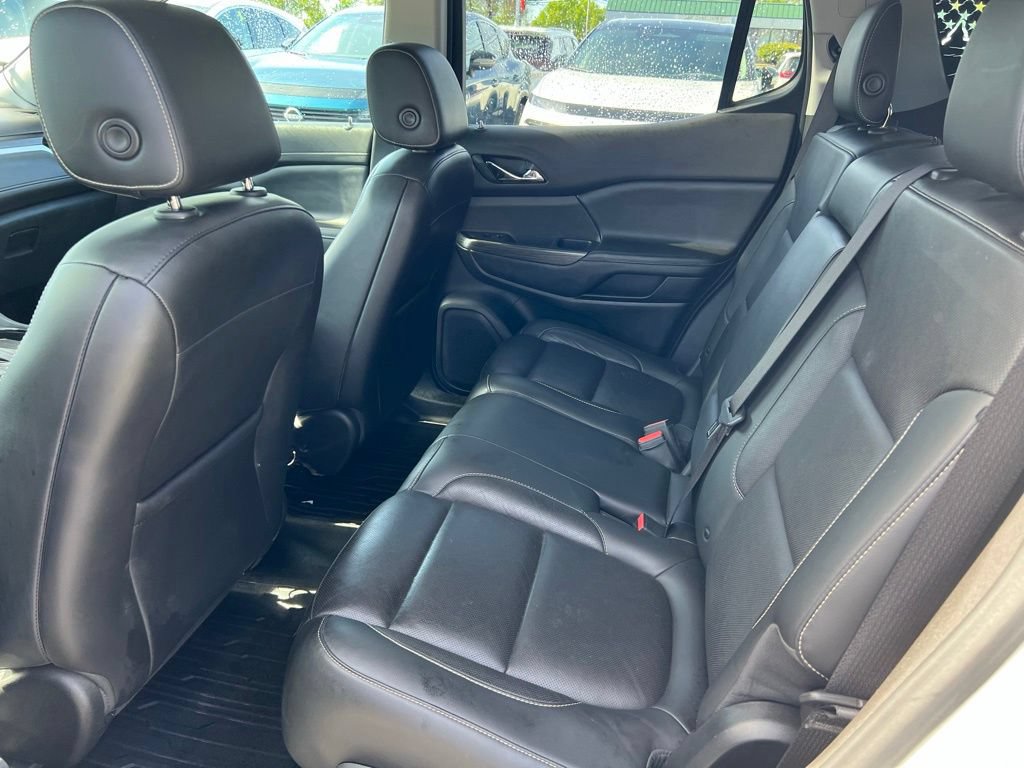 Used 2019 GMC Acadia SLT w/ LPO, Floor Liner Package AWD/4WD image 25