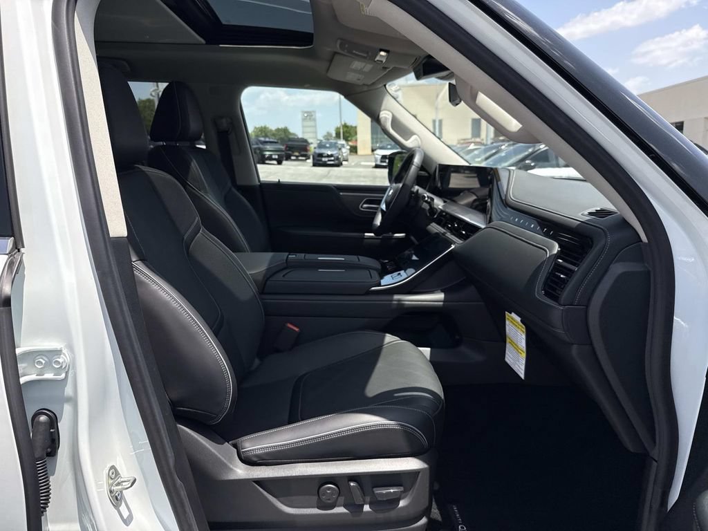 Certified 2025 INFINITI QX80 Luxe AWD/4WD image 19