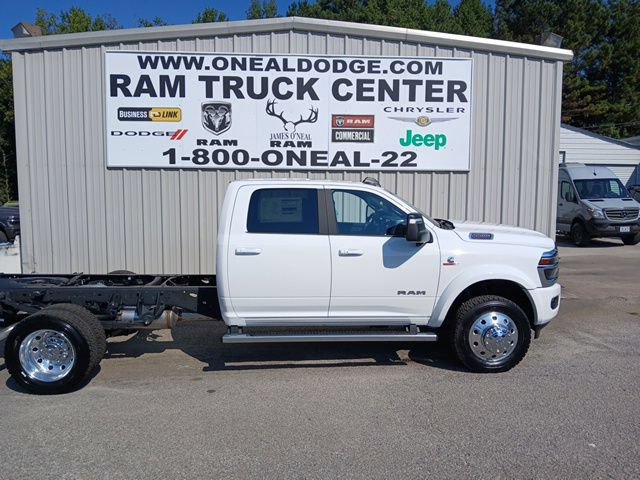 New 2027 RAM 5500 4x4 Crew Cab w/ Laramie Trim Package image 2