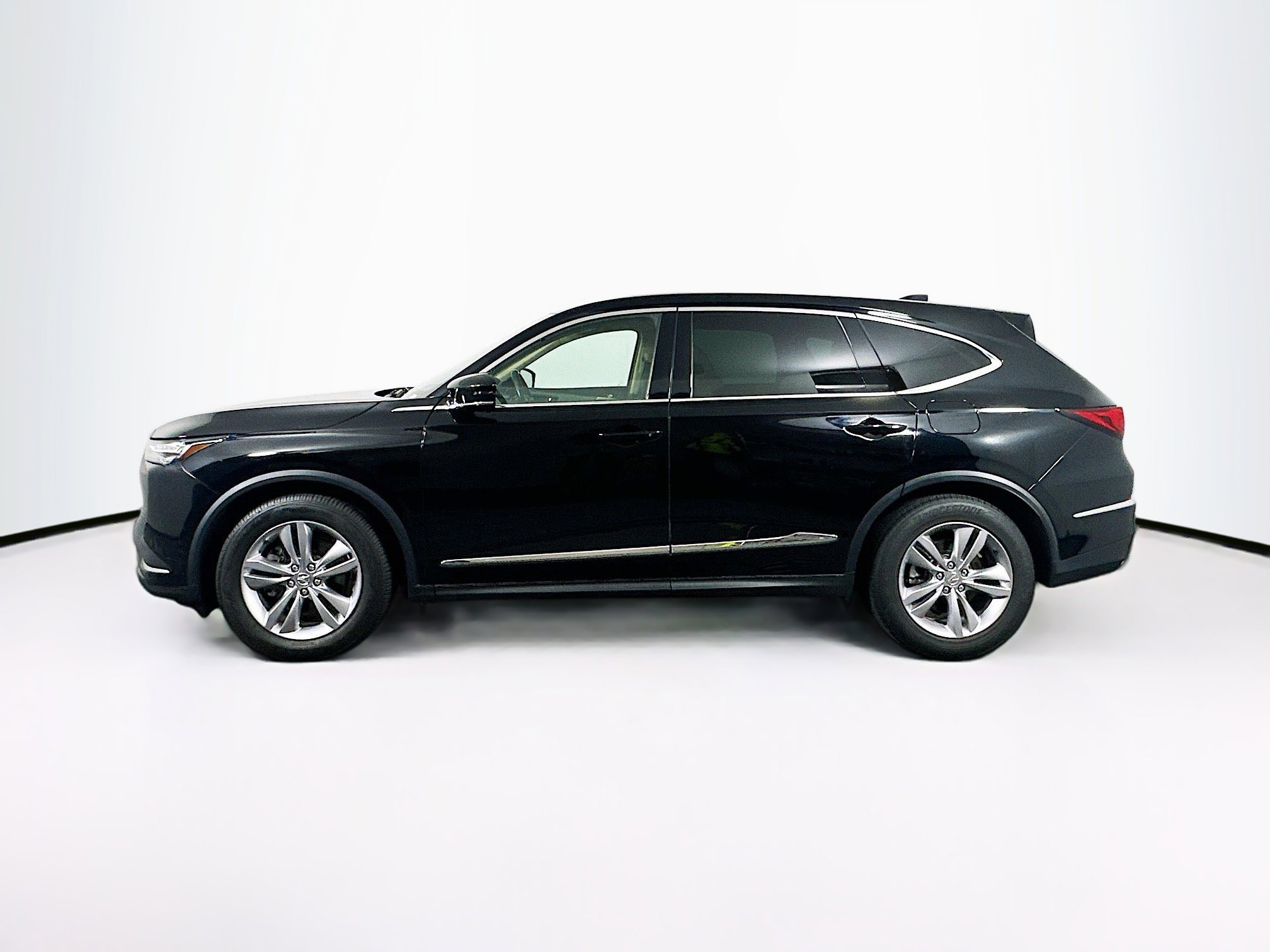 Used 2023 Acura MDX SH-AWD image 4