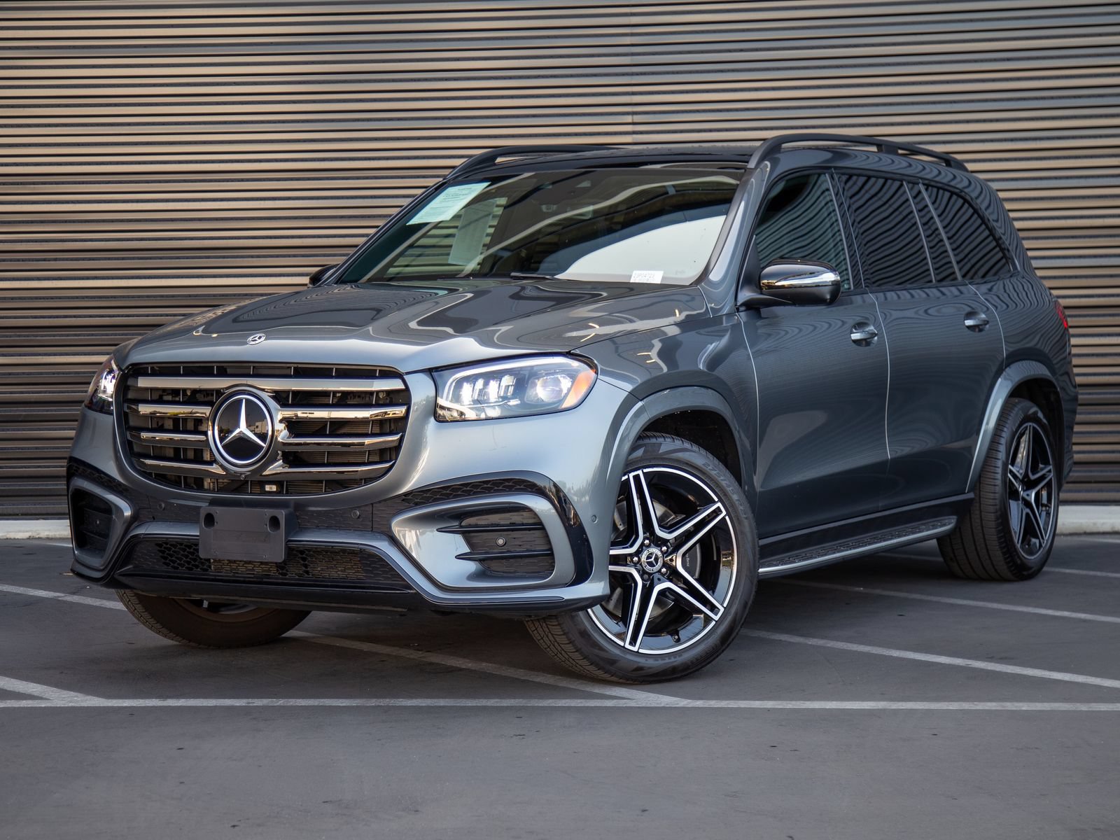 Used 2024 Mercedes-Benz GLS 450 4MATIC image 1