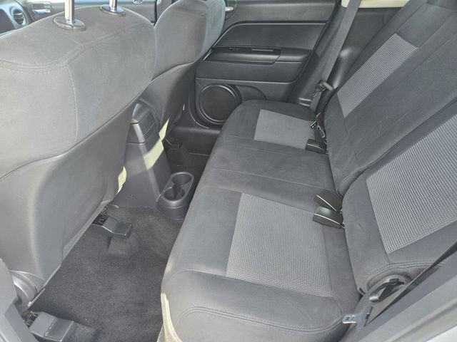 Used 2011 Jeep Compass Latitude AWD/4WD image 15