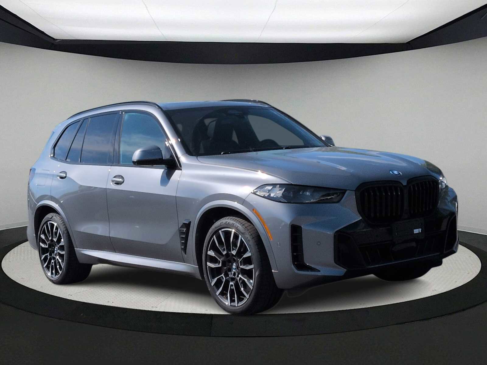 Certified 2024 BMW X5 xDrive50e w/ Executive Package AWD/4WD image 2
