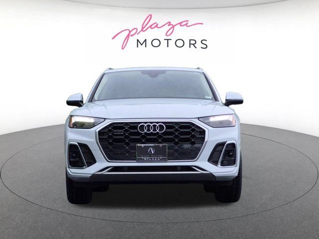 Certified 2023 Audi Q5 2.0T Premium w/ Convenience Package AWD/4WD image 2