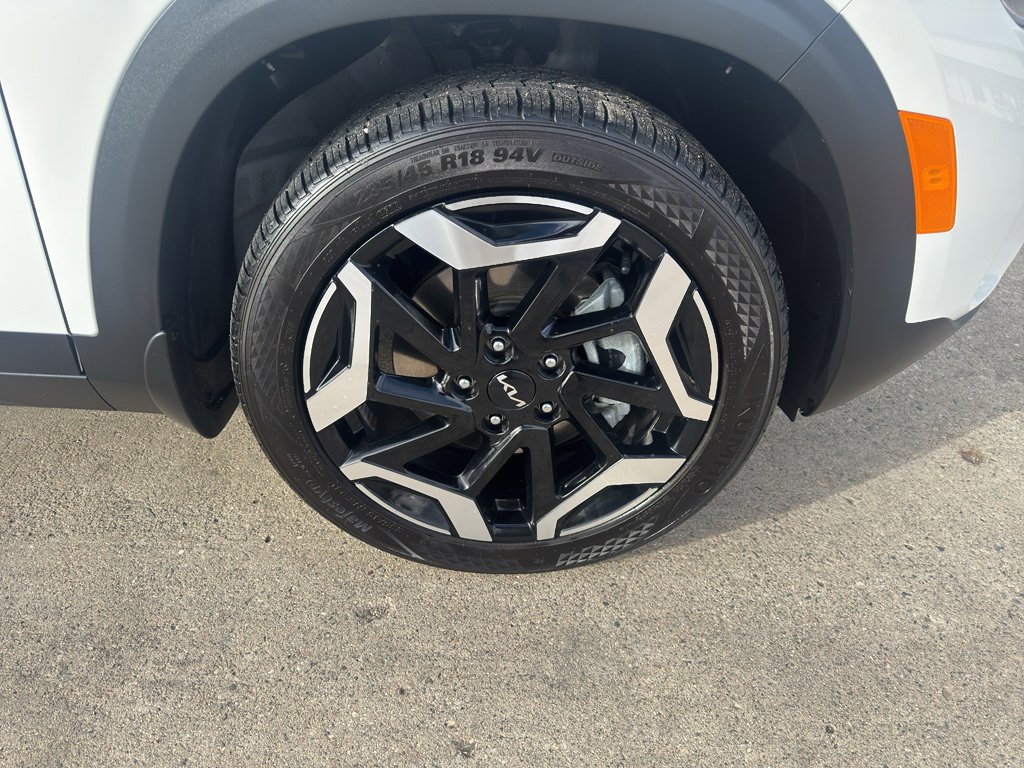 Used 2024 Kia Seltos SX AWD/4WD image 8