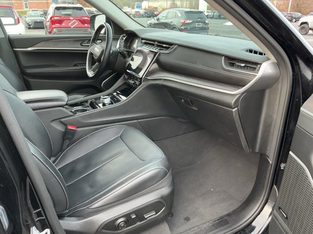 Used 2022 Jeep Grand Cherokee L Limited image 24