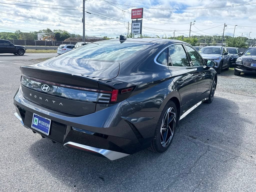 Used 2025 Hyundai Sonata SEL FWD image 5