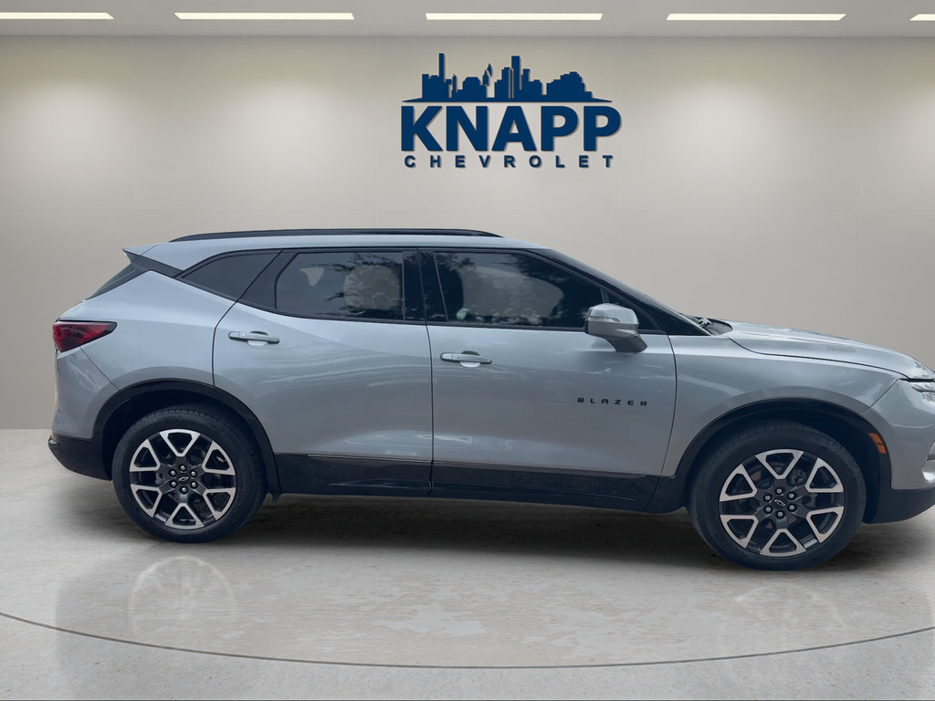 Used 2025 Chevrolet Blazer RS FWD image 6