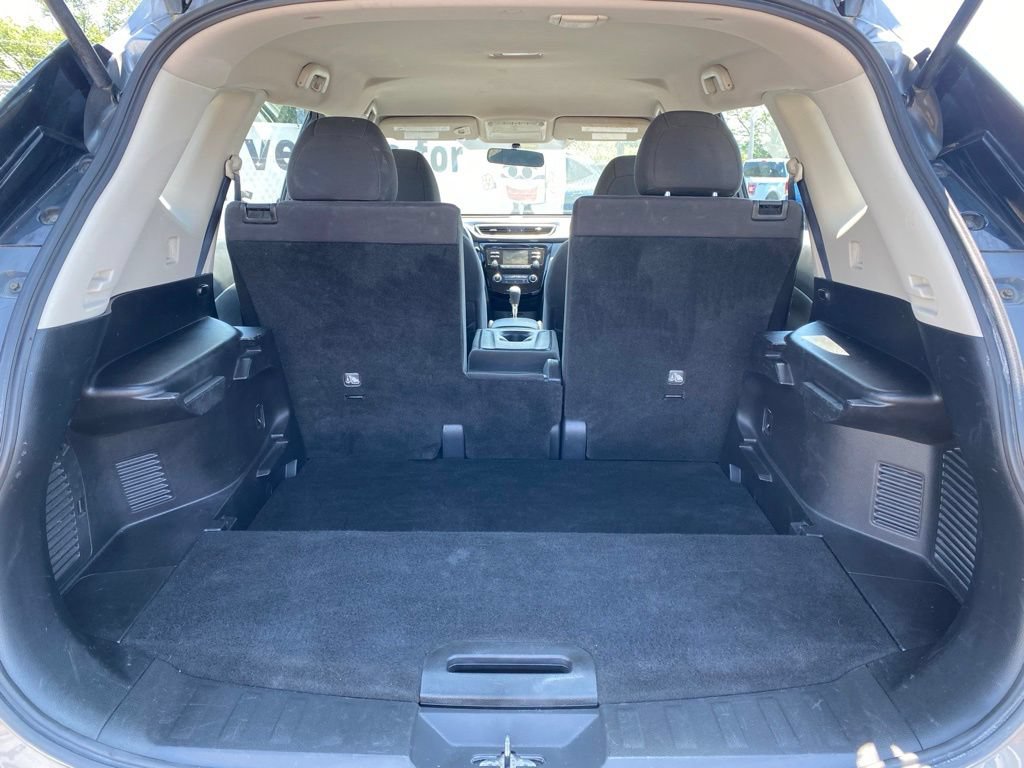 Used 2016 Nissan Rogue S AWD/4WD image 5