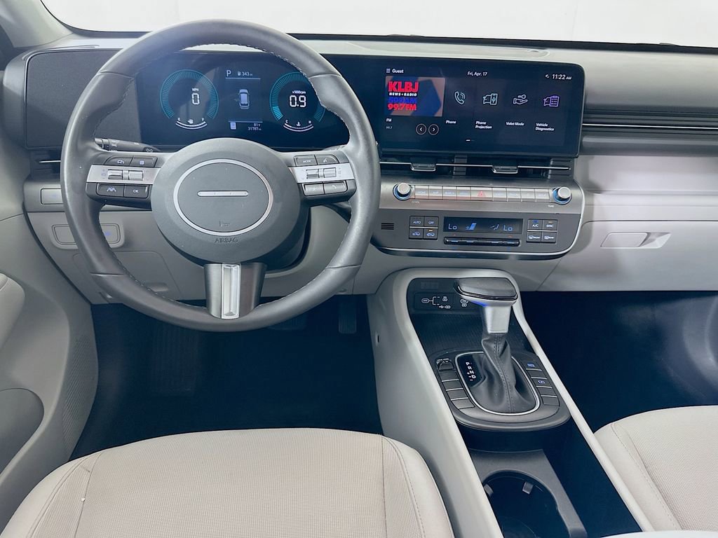 Certified 2025 Hyundai Kona SEL image 21