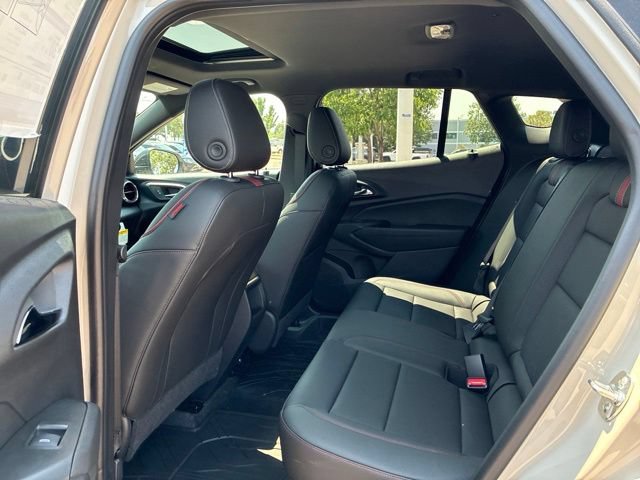 New 2026 Chevrolet Trax RS w/ Sunroof Package FWD image 8