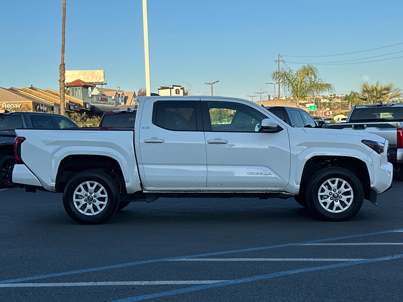 Used 2024 Toyota Tacoma SR5 image 6