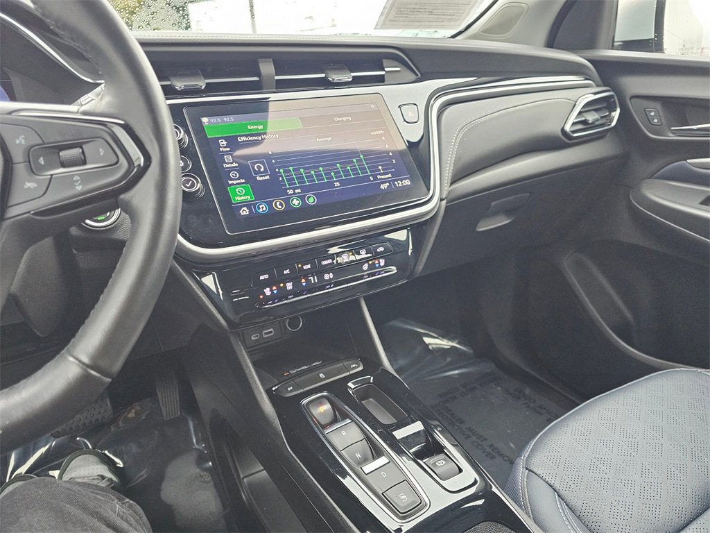 Used 2022 Chevrolet Bolt EUV LT w/ Convenience Package image 29