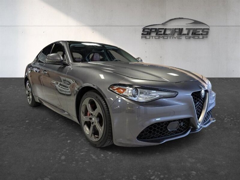 Used 2017 Alfa Romeo Giulia Ti w/ TI 19" Sport Package AWD/4WD image 1