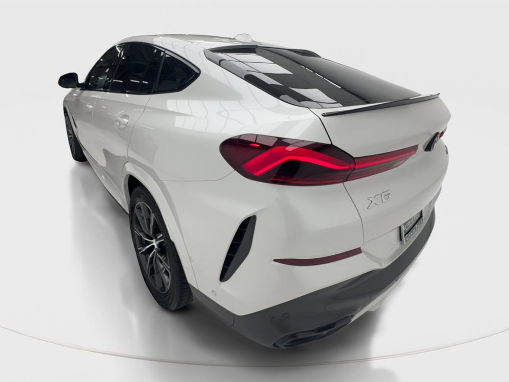 Used 2026 BMW X6 xDrive40i w/ Climate Comfort Package AWD/4WD image 9
