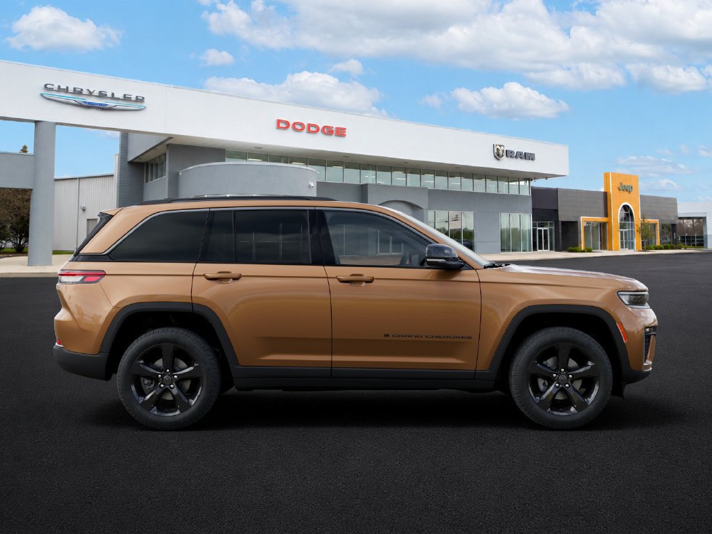 New 2027 Jeep Grand Cherokee Limited w/ Limited Altitude Package AWD/4WD image 21