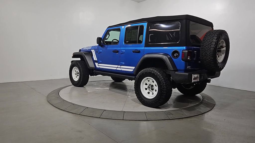 Used 2022 Jeep Wrangler Unlimited Sport AWD/4WD image 3