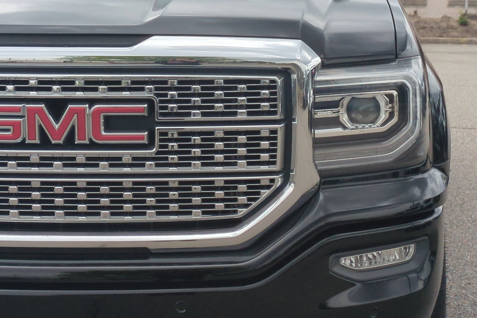 Used 2018 GMC Sierra 1500 Denali w/ Denali Ultimate Package AWD/4WD image 49