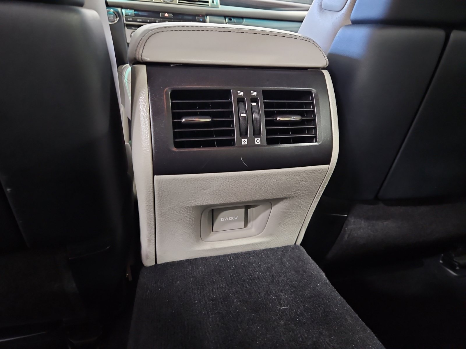 Used 2014 Lexus LS 460 w/ Comfort Package RWD image 13