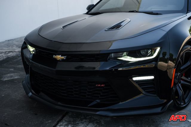 Used 2018 Chevrolet Camaro SS image 24