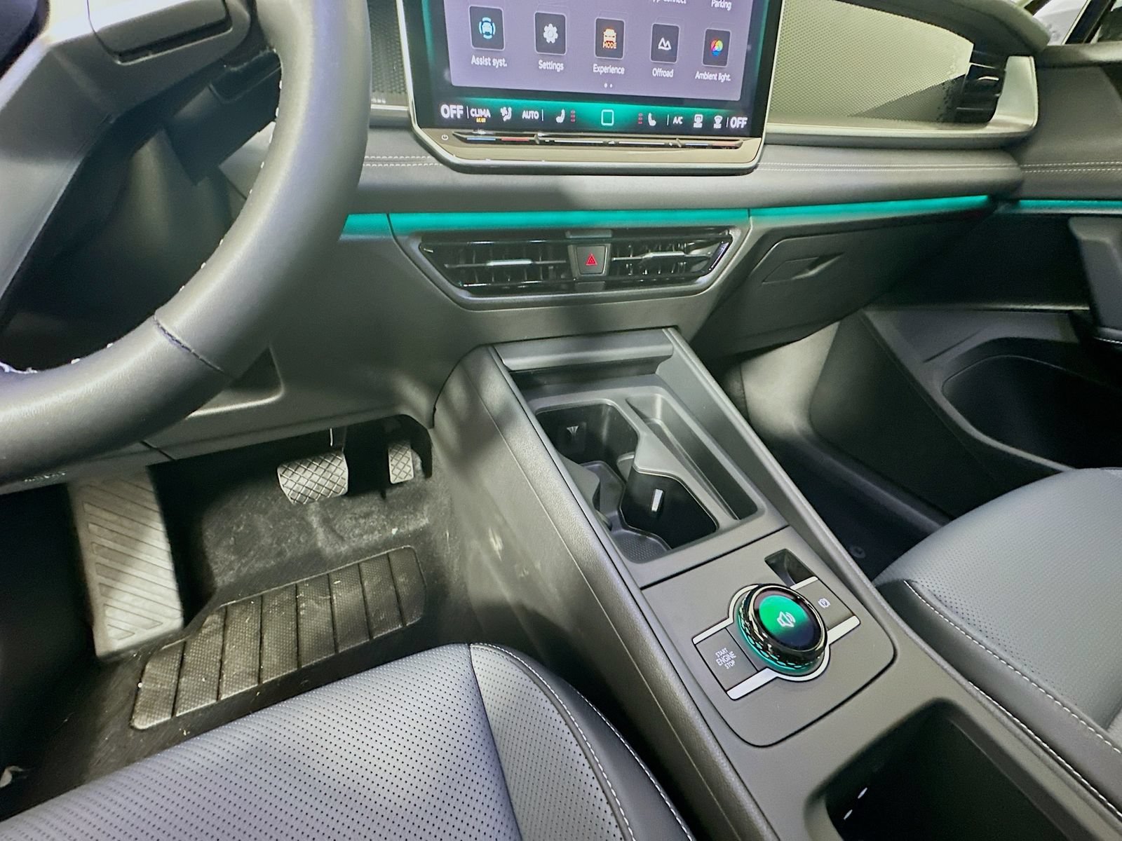 New 2026 Volkswagen Tiguan SE AWD/4WD image 15