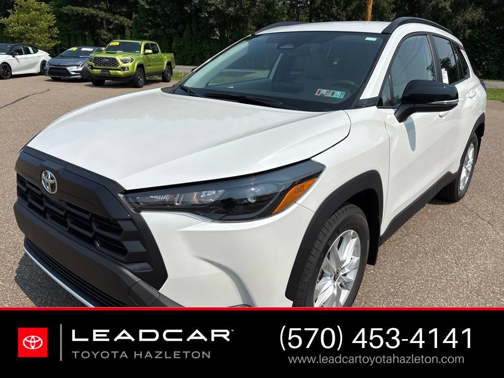 Used 2026 Toyota Corolla Cross LE AWD/4WD image 1