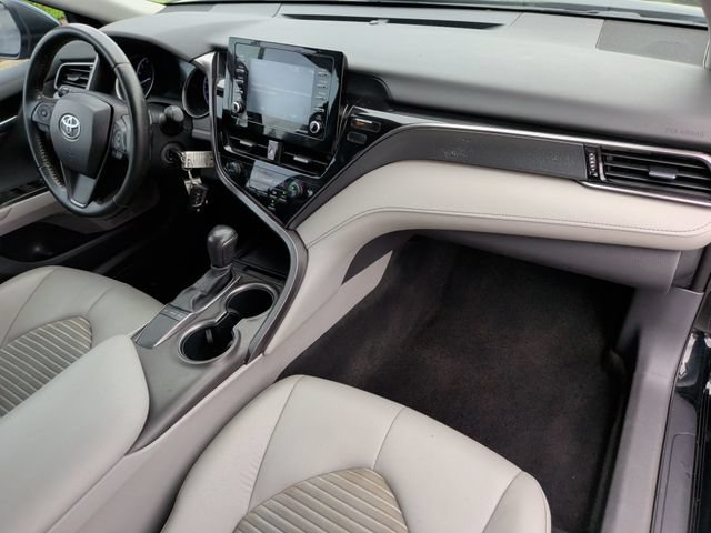 Used 2023 Toyota Camry SE FWD image 18