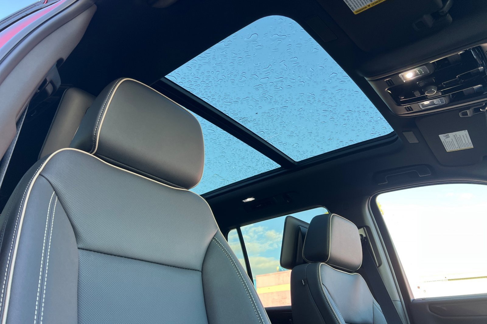 New 2026 GMC Yukon Elevation w/ Elevation Premium Package image 18