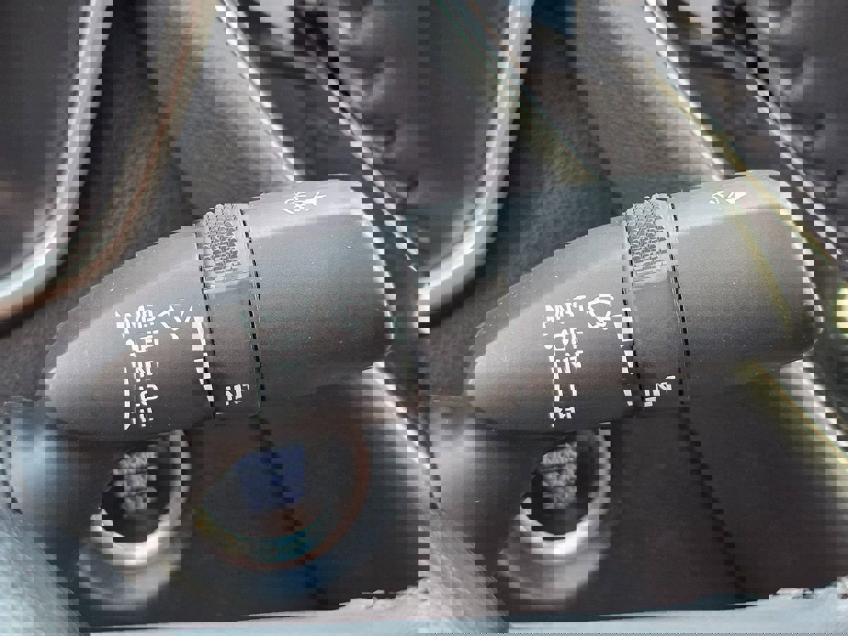 Used 2020 Toyota Corolla XLE FWD image 45